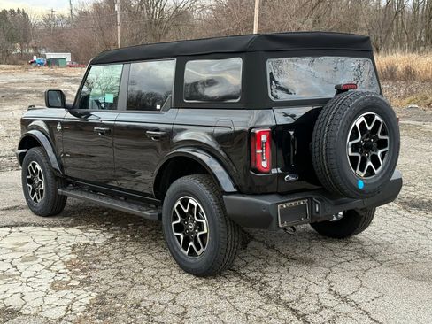 New 2025 Ford Bronco Outer Banks image 3