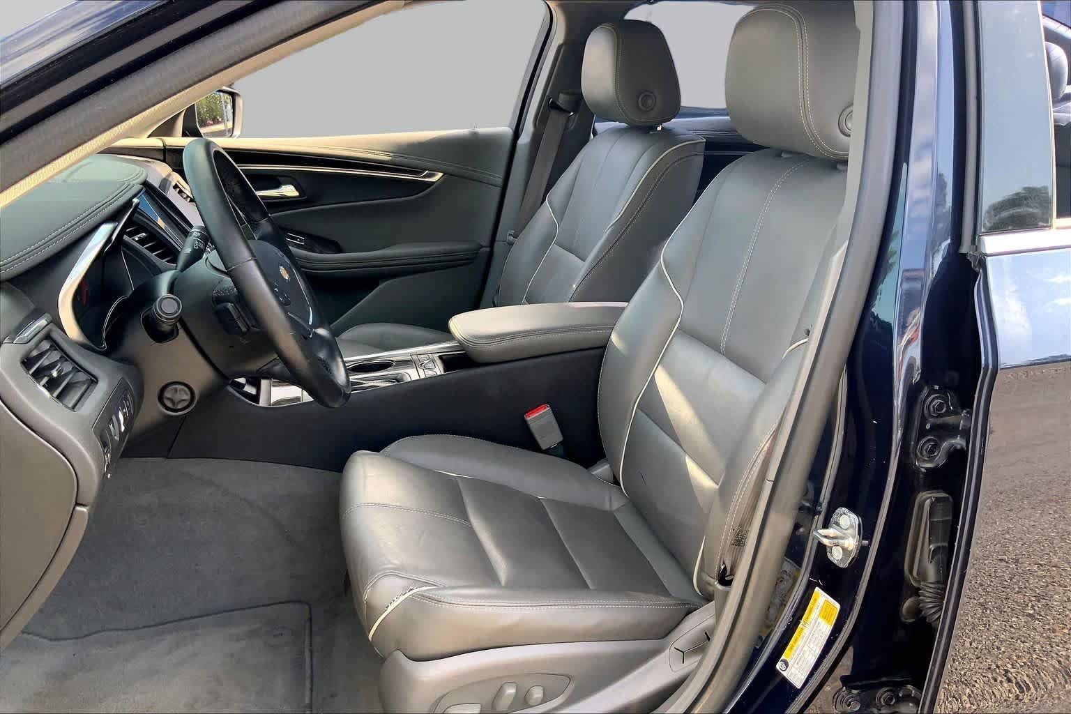 Used 2015 Chevrolet Impala LTZ FWD image 8