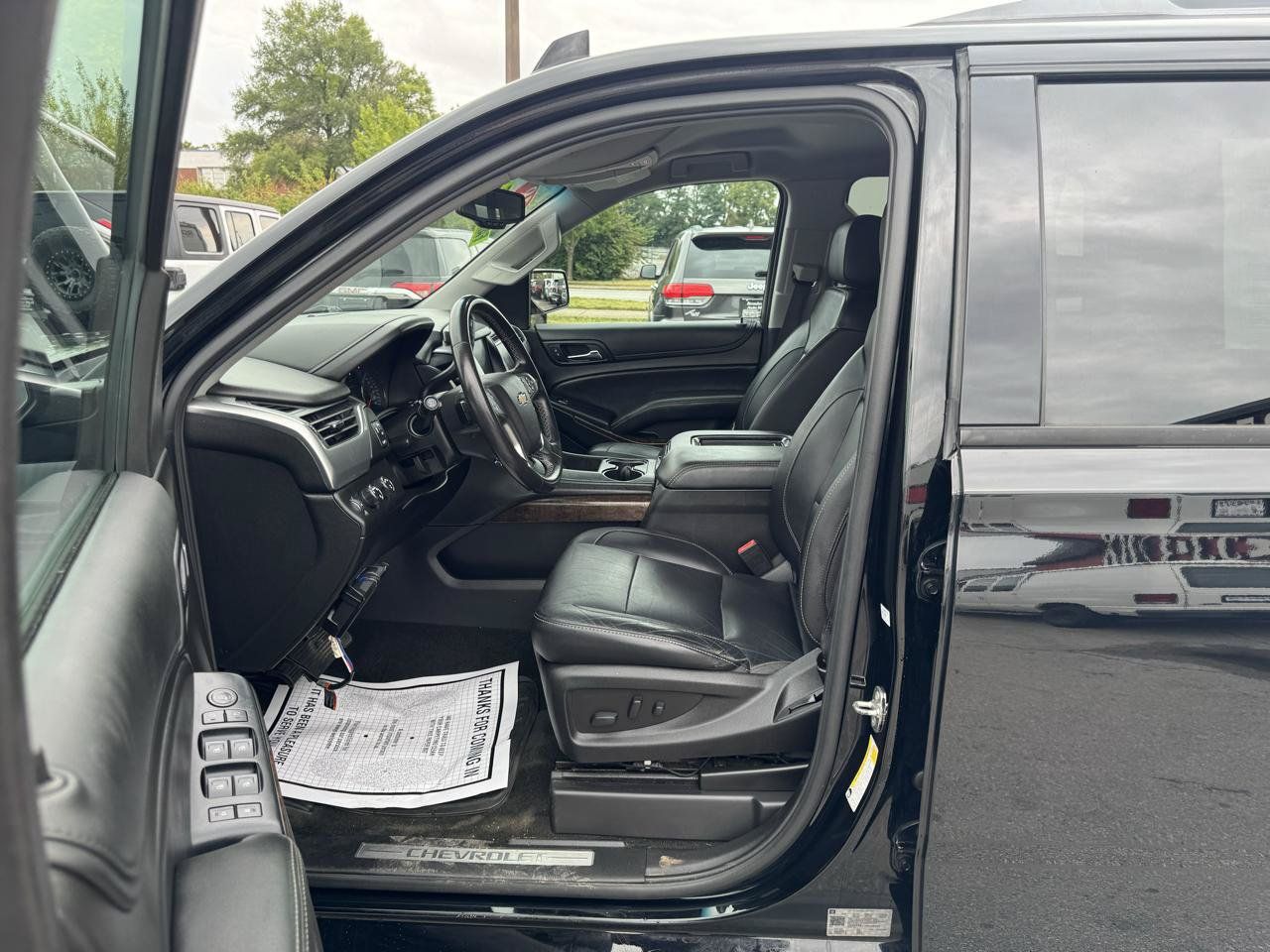 Used 2018 Chevrolet Tahoe LT w/ RST Edition AWD/4WD image 13