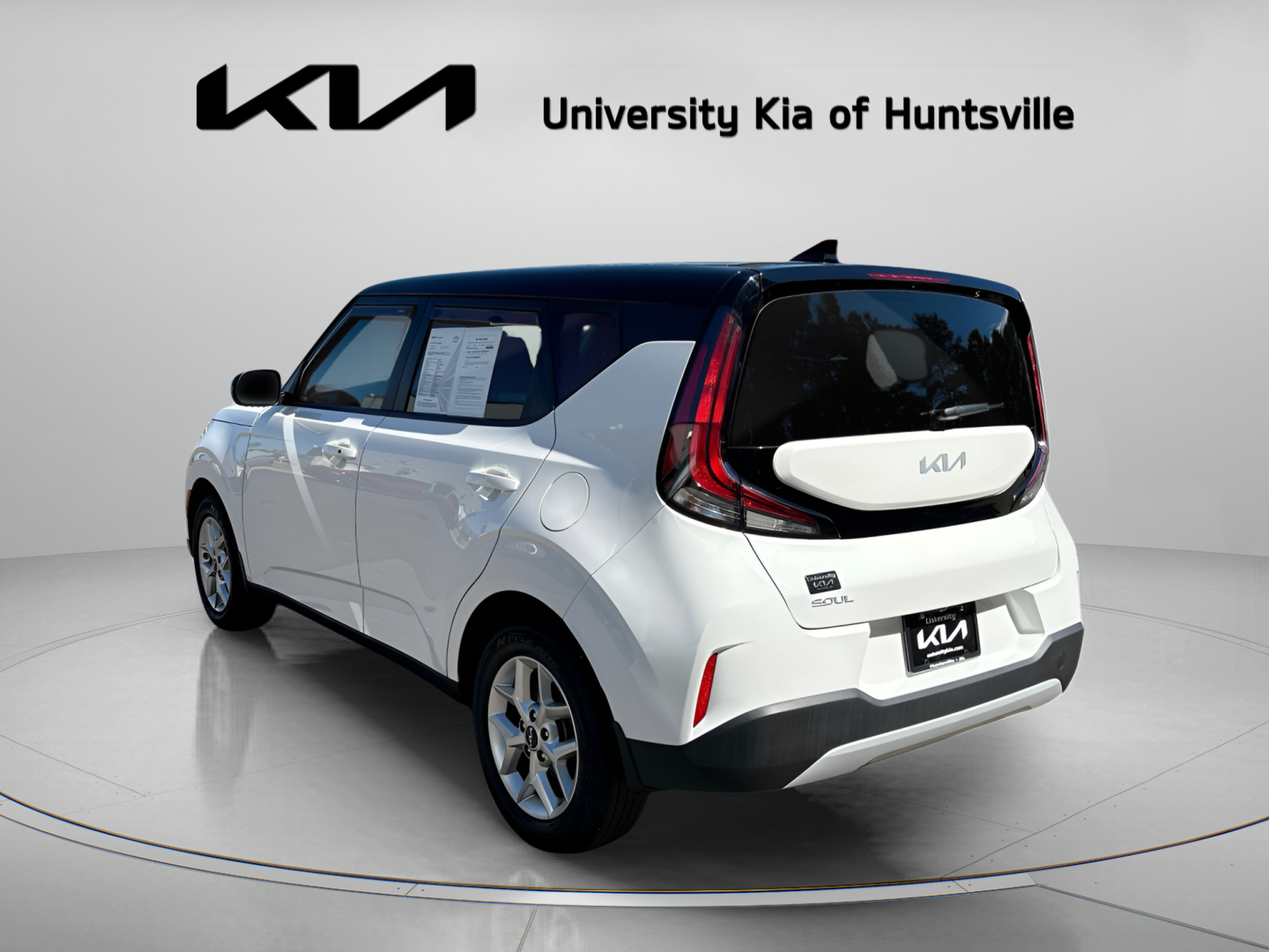 Used 2024 Kia Soul S FWD image 6