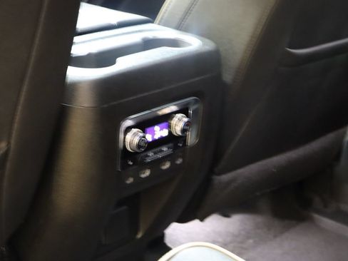 Used 2021 GMC Yukon XL SLT w/ SLT Premium Package RWD image 63