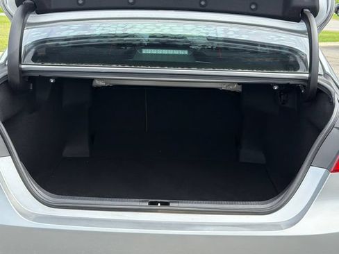 Used 2020 Toyota Camry LE FWD image 18