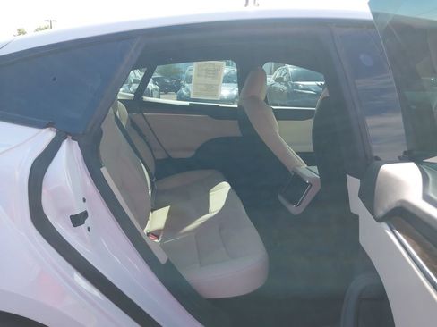 Used 2022 Tesla Model S AWD/4WD image 22