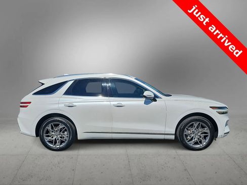 Used 2023 Genesis GV70 2.5T w/ Advanced Package image 9