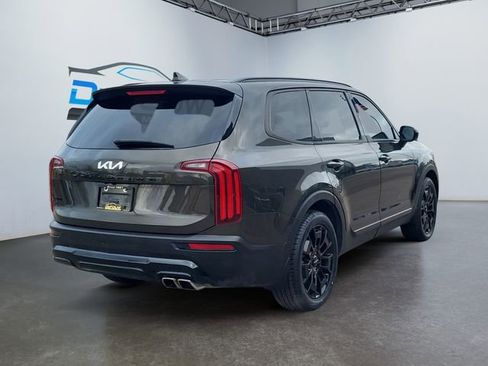 Used 2022 Kia Telluride SX image 3