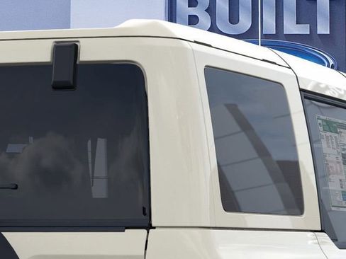 New 2026 Ford Bronco Outer Banks w/ Sasquatch Package image 36