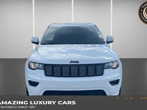 Used 2019 Jeep Grand Cherokee Altitude AWD/4WD image 1