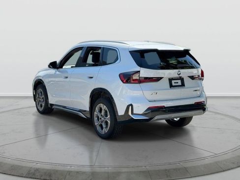 Used 2026 BMW X1 xDrive28i AWD/4WD image 4