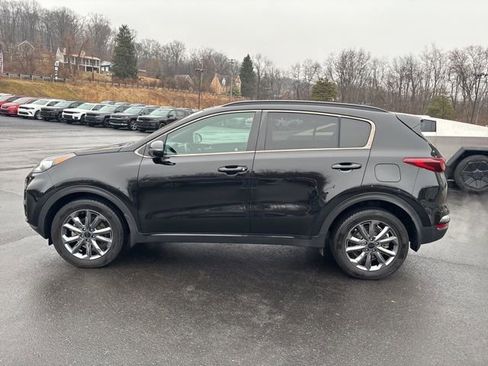 Used 2021 Kia Sportage S w/ S AWD Premium Package image 2