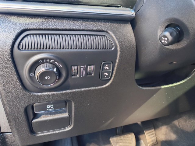 Used 2024 Jeep Wagoneer L Series II w/ Convenience Group I AWD/4WD image 17