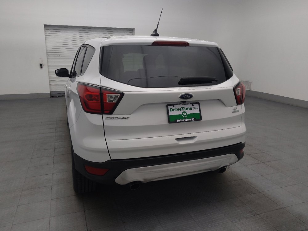Used 2019 Ford Escape SE FWD image 6