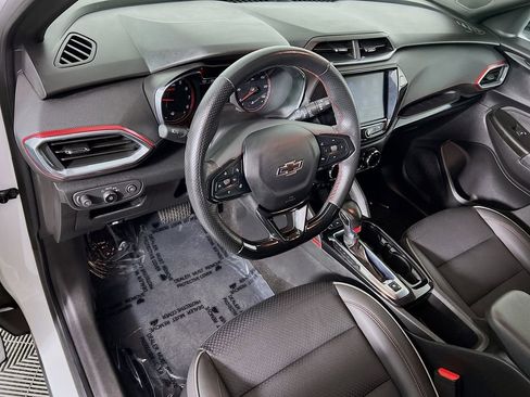 Used 2023 Chevrolet TrailBlazer RS w/ Convenience Package image 9