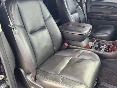 Used 2008 Cadillac Escalade EXT AWD/4WD image 8