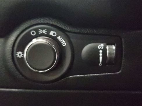 Used 2025 Dodge Durango SRT Hellcat AWD/4WD image 28