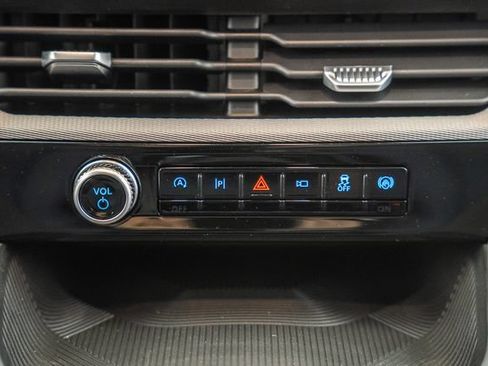 New 2026 Ford Explorer Active AWD/4WD image 24
