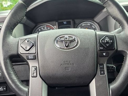 Used 2022 Toyota Tacoma TRD Sport w/ Technology Package AWD/4WD image 28