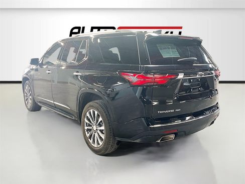 Used 2023 Chevrolet Traverse Premier w/ LPO, 'HIT The Road' Package image 5