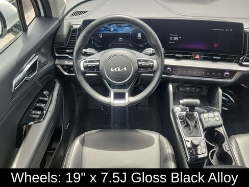 Used 2025 Kia Sportage SX FWD image 19