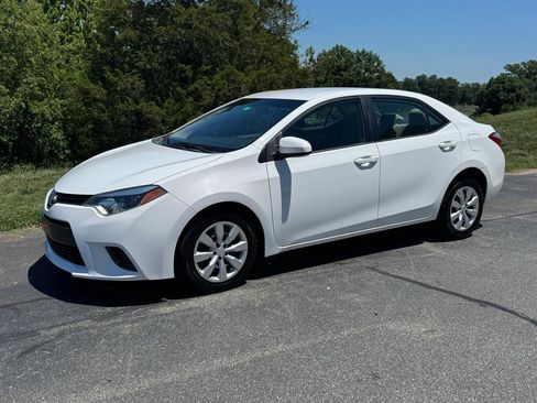 Used 2016 Toyota Corolla LE FWD image 6