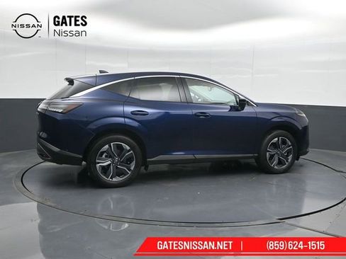 Used 2025 Nissan Murano SL AWD/4WD image 3