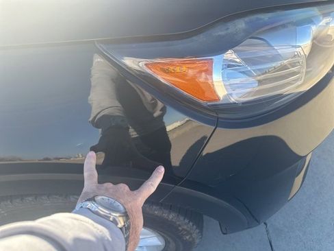 Used 2020 Kia Sorento LX image 10