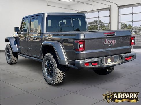 New 2025 Jeep Gladiator Rubicon image 6