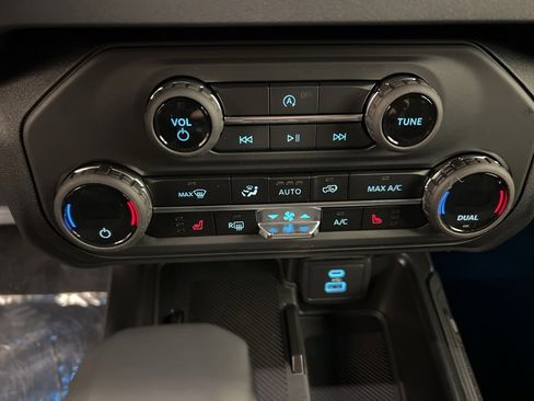 New 2025 Ford Bronco Big Bend image 13