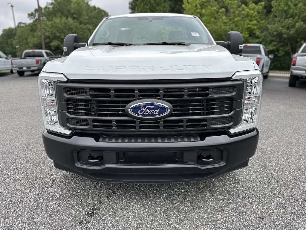 New 2025 Ford F250 XL RWD image 2