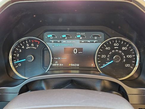 Used 2019 Ford F150 Lariat image 18