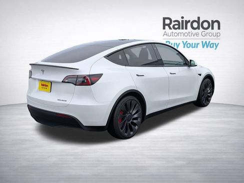 Used 2023 Tesla Model Y Long Range AWD/4WD image 7