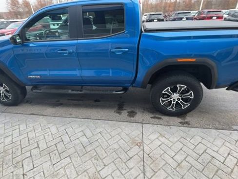 Certified 2024 GMC Canyon AT4 image 5
