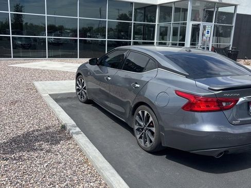 Used 2016 Nissan Maxima SR FWD image 6
