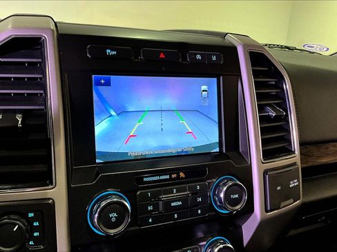 Used 2020 Ford F150 Lariat w/ Equipment Group 501A Mid AWD/4WD image 15