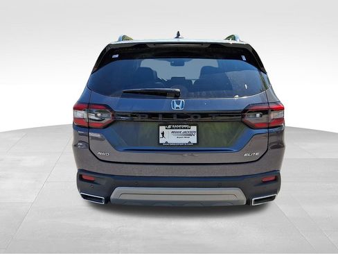 Used 2023 Honda Pilot Elite image 5