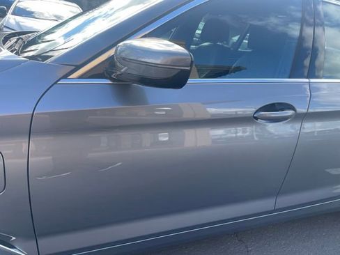 Used 2023 BMW 530e w/ Executive Package image 7