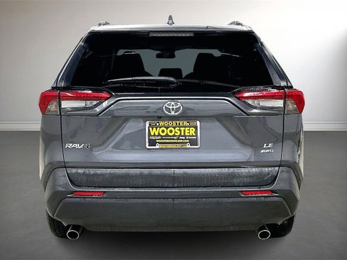 Used 2019 Toyota RAV4 LE image 6