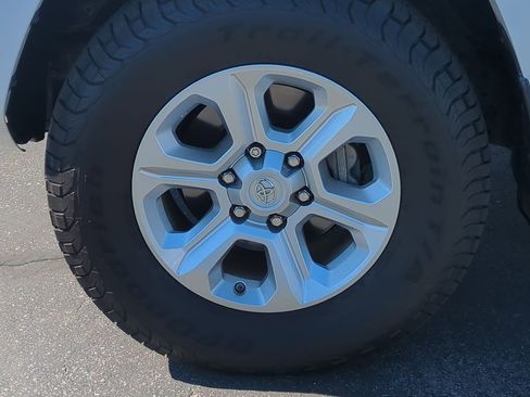 Used 2019 Toyota 4Runner SR5 Premium image 28