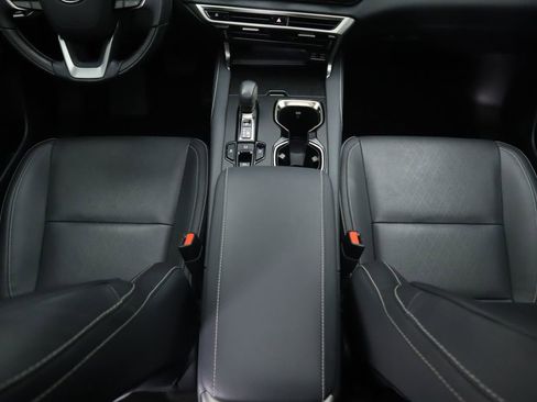 Used 2023 Lexus RX 350 Premium image 16