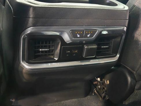 Used 2019 Chevrolet Silverado 1500 LTZ w/ LTZ Premium Package AWD/4WD image 34