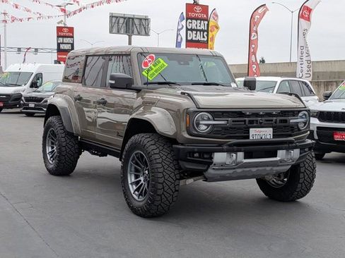 Used 2025 Ford Bronco Raptor AWD/4WD image 3