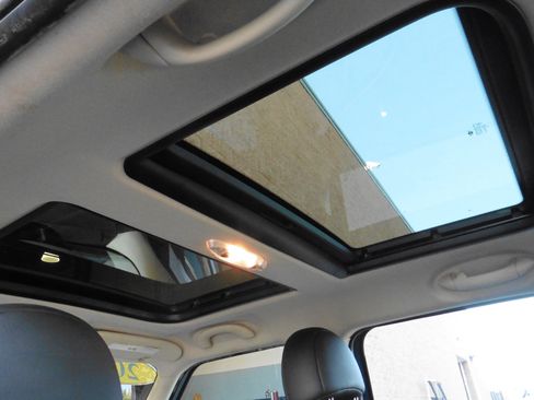 Used 2012 MINI Cooper Countryman S image 3