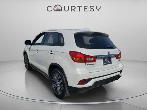 Used 2019 Mitsubishi Outlander Sport SE image 3