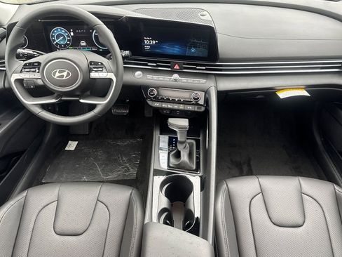 New 2026 Hyundai Elantra Limited FWD image 13