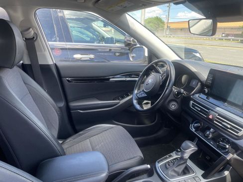 Used 2021 Kia Seltos S AWD/4WD image 7
