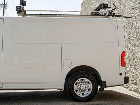 Used 2021 Nissan NV 1500 SV RWD image 17