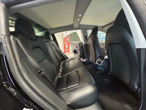 Used 2019 Tesla Model 3 Long Range AWD/4WD image 44