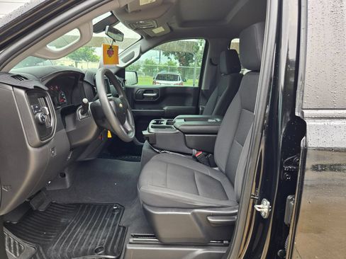 Certified 2022 Chevrolet Silverado 1500 Custom RWD image 9