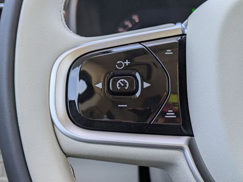 New 2026 Volvo XC90 T8 Ultra w/ Protection Package Premier AWD/4WD image 36