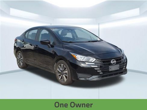 Used 2024 Nissan Versa SV FWD image 4