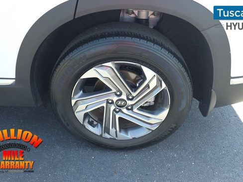 Used 2023 Hyundai Santa Fe SEL w/ Premium Package FWD image 11